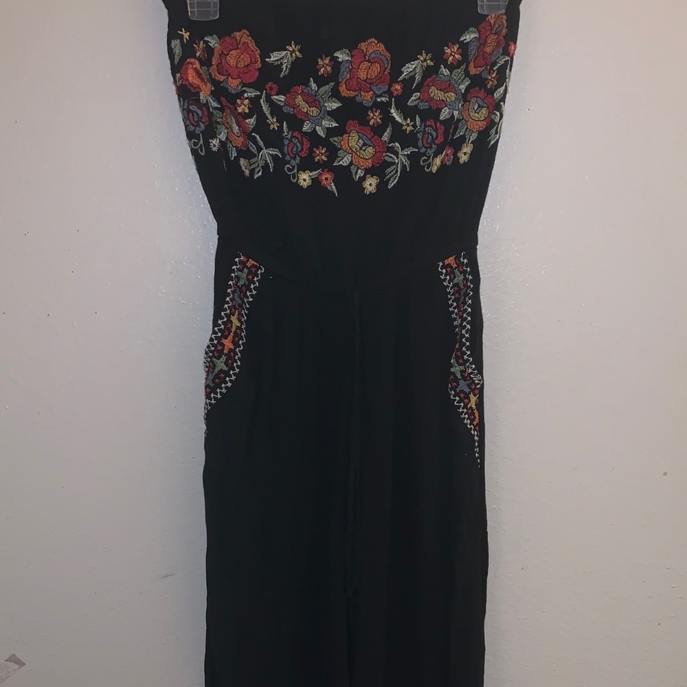 American Eagle XS embroidered jumpsuit